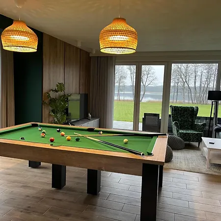 Osada Limajno Dom Zurawia