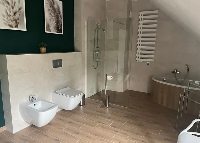 Osada Limajno Dom Zurawia